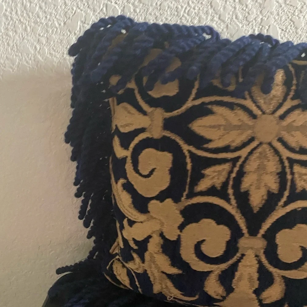 Borgata navy gold